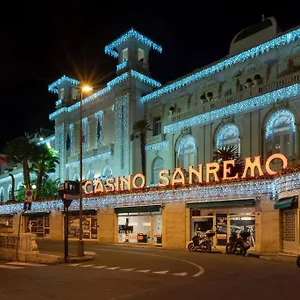 Teatro Ariston, Elegante Appartamento
